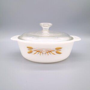 Anchor Hocking #447 Fire King Golden Wheat Milk Glass 1.5qt Casserole Dish
